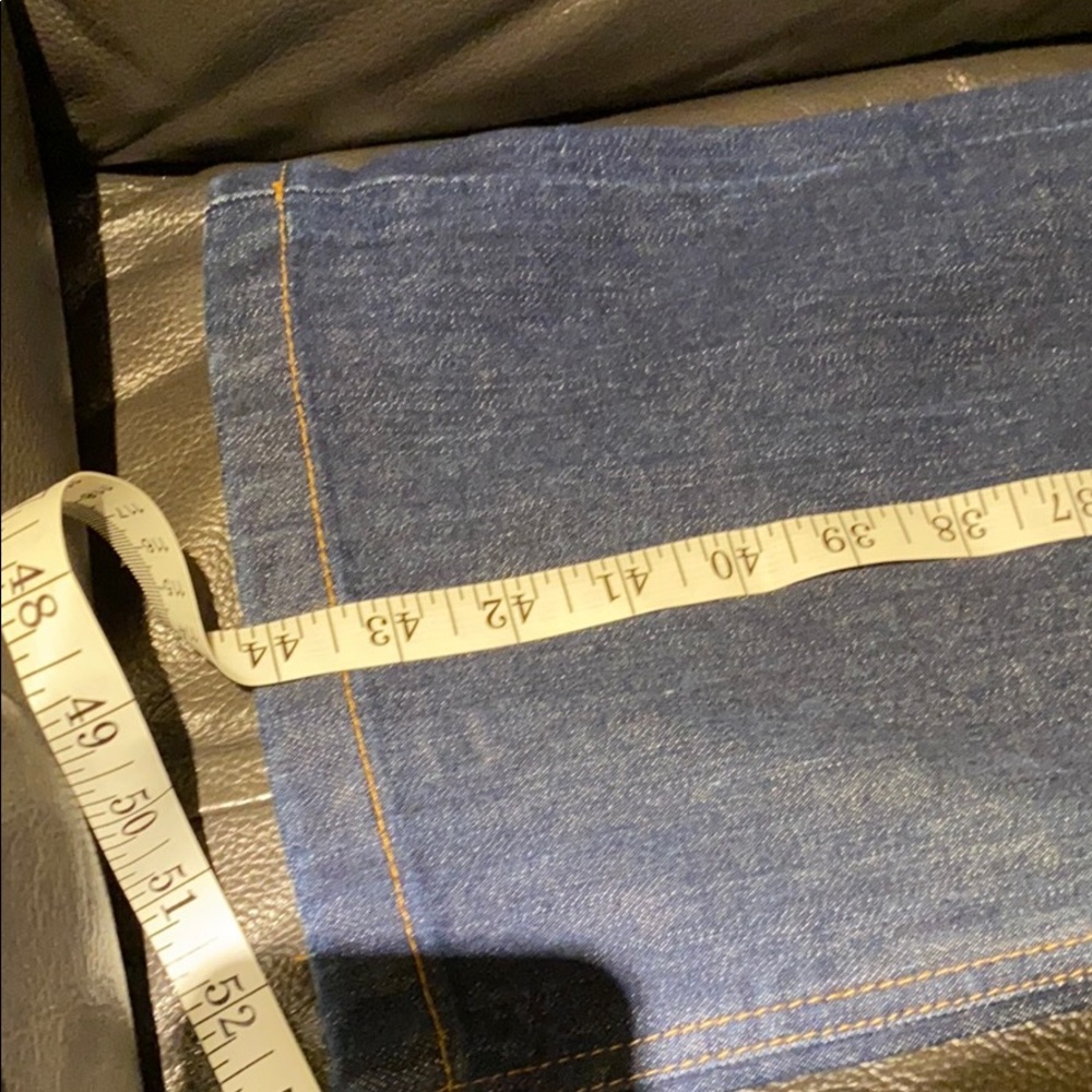 Womyn Ripped Jeans - Picture 7 of 9